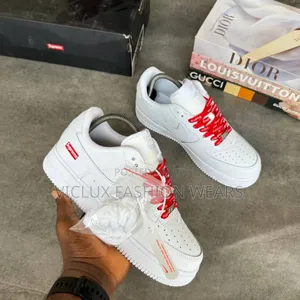 Photo - Nike High Quality Sneakers