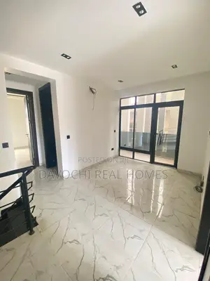 3bdrm Duplex in Lekki Phase1 for rent