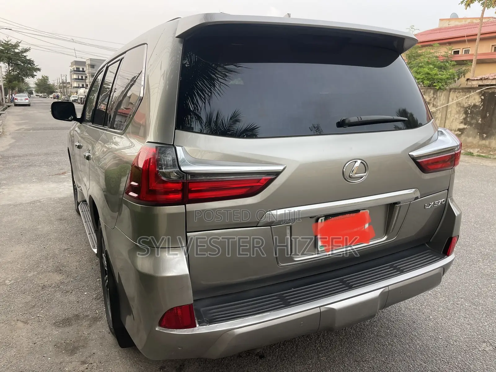 Lexus LX 570 AWD 2018 Gold