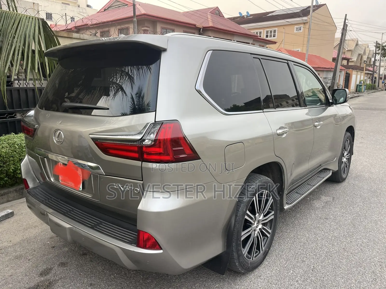 Lexus LX 570 AWD 2018 Gold
