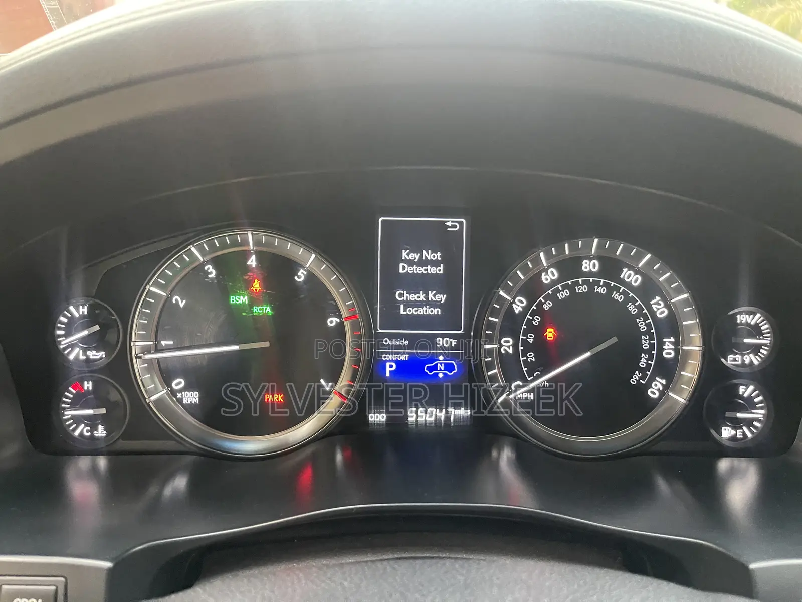 Lexus LX 570 AWD 2018 Gold