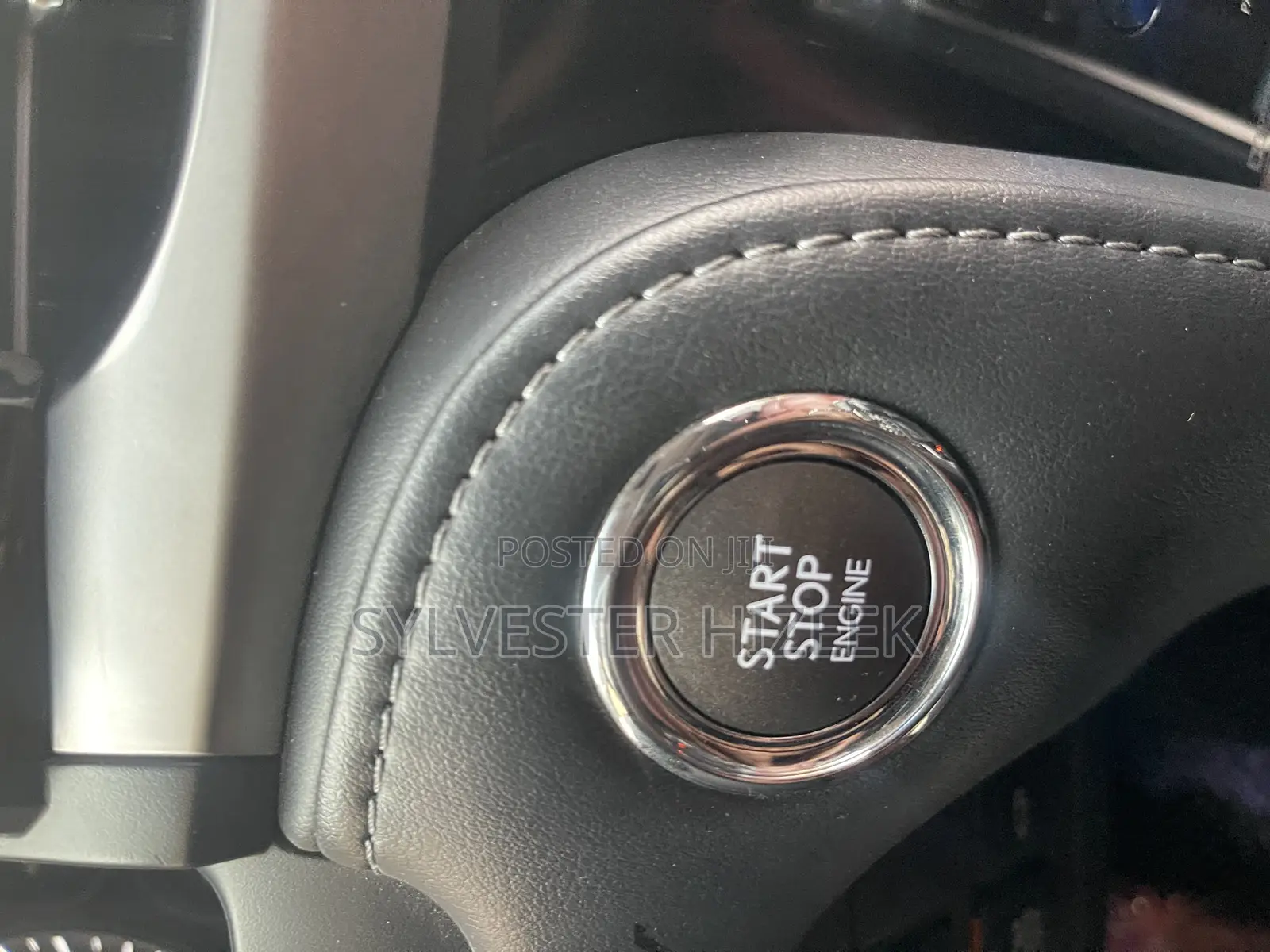 Lexus LX 570 AWD 2018 Gold