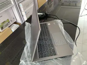 Laptop HP ZBook Firefly 15 G7 32GB Intel Core I7 SSD 512GB