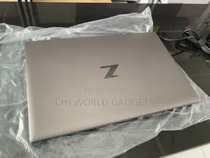 Laptop HP ZBook Firefly 15 G7 32GB Intel Core I7 SSD 512GB
