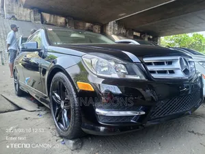 Mercedes-Benz C300 2012 Black