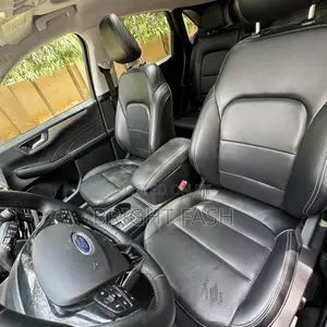 Ford Escape ST-Line Elite 2023 Black
