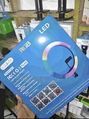 Photo - 14inches Ringlight With An Adjustable Tripod Stand
