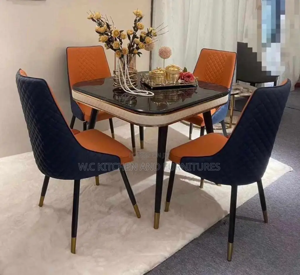4seaters Dining Set