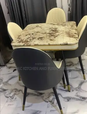 4seaters Dining Set