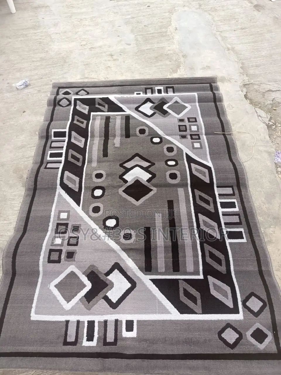 4*6 Center Rug