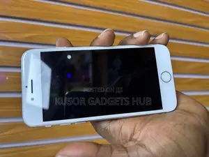 Apple iPhone 8 64 GB White