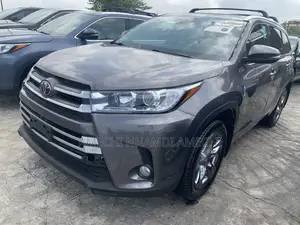 Toyota Highlander Limited Platinum 4x4 V6 (3.5L 6cyl 8A) 2018 Gray