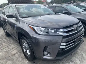 Toyota Highlander Limited Platinum 4x4 V6 (3.5L 6cyl 8A) 2018 Gray