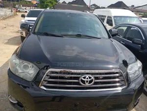 Photo - Toyota Highlander Limited 2010 Black