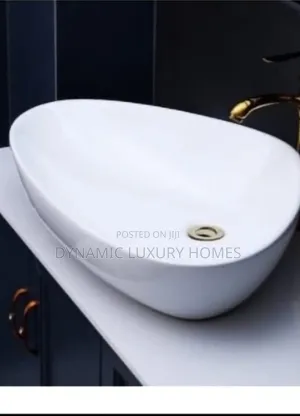 Luxury White Triangle Shape Countertop Wash Hand Basin