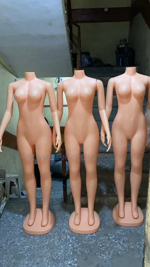 Size 10 No Head Female Plastic Mannequin