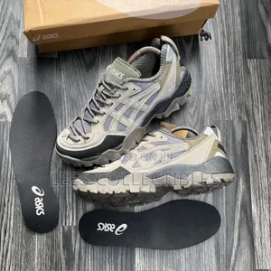 Quality Asics Sneakers