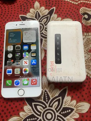 Photo - Apple iPhone 6s 64 GB Gold