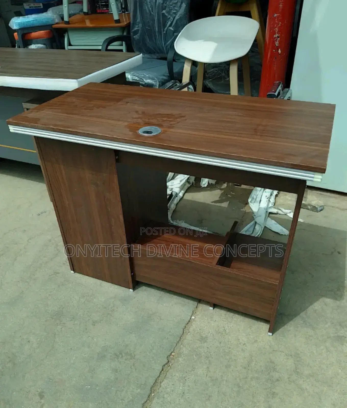 Semi Executive Office Table 1m Size