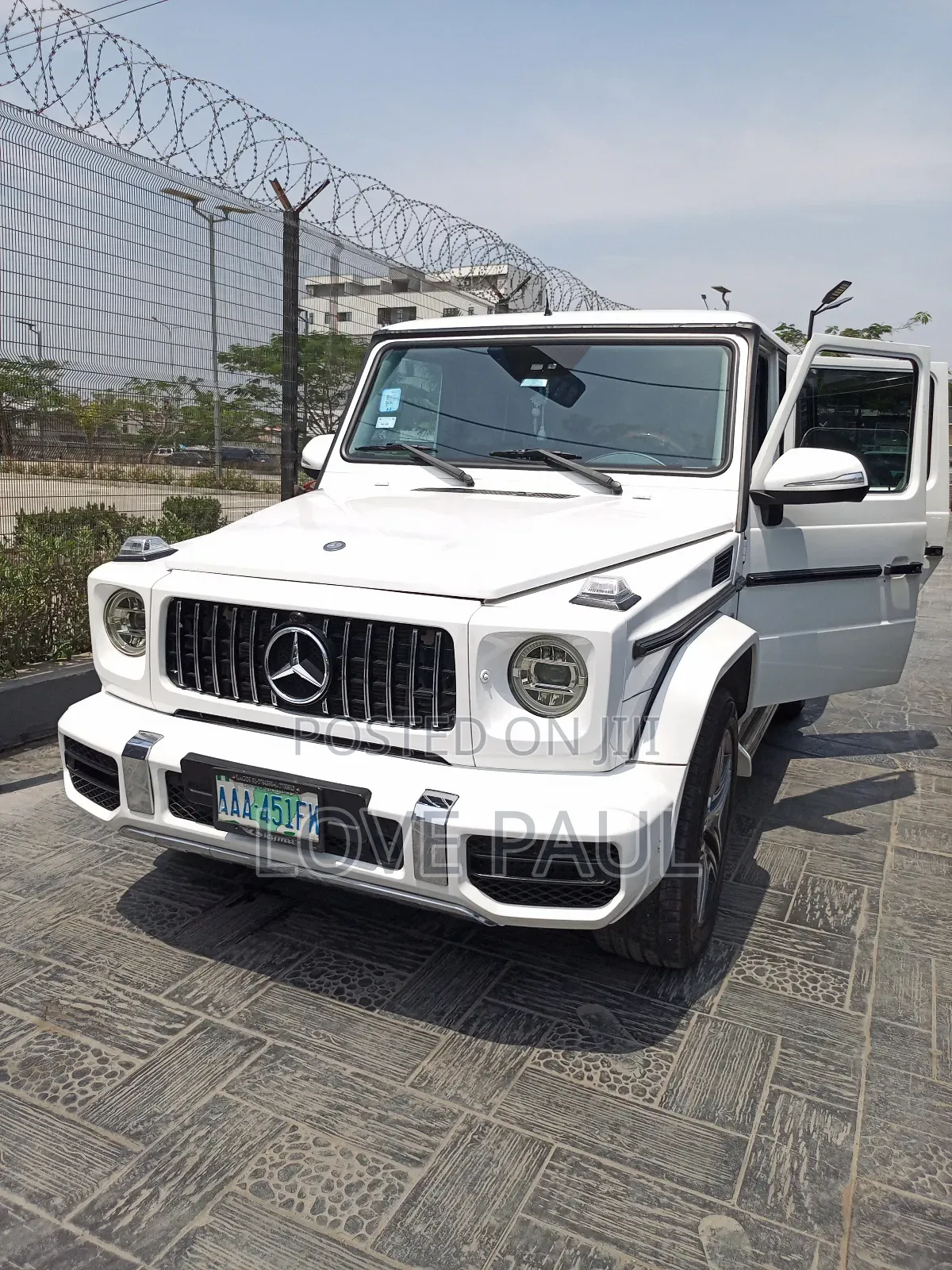 Mercedes-Benz G-Class 2011 White