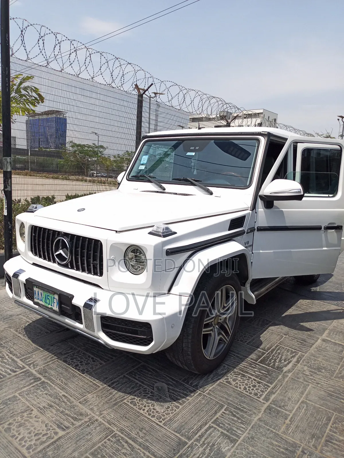 Mercedes-Benz G-Class 2011 White