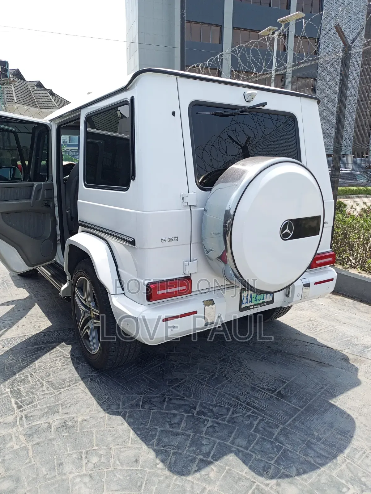 Mercedes-Benz G-Class 2011 White