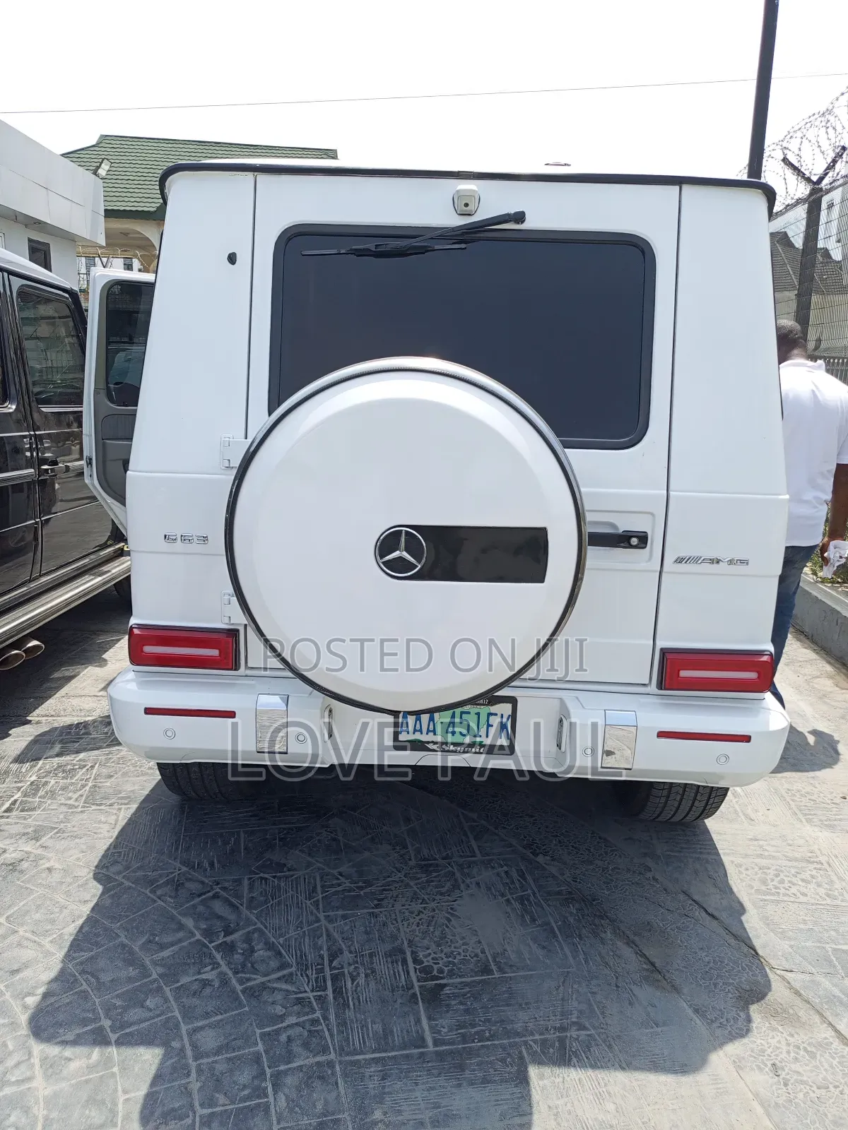 Mercedes-Benz G-Class 2011 White