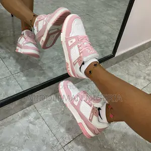 Louis Vuitton Trainers Rose Sneakers