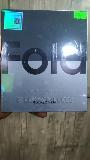 New Samsung Galaxy Z Fold4 256 GB