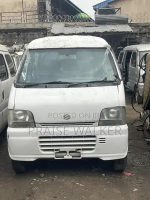 Suzuki Every 2010 White