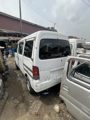 Suzuki Every 2010 White