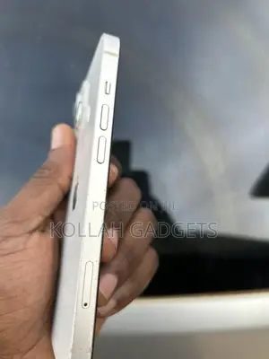 Apple iPhone 13 128 GB White