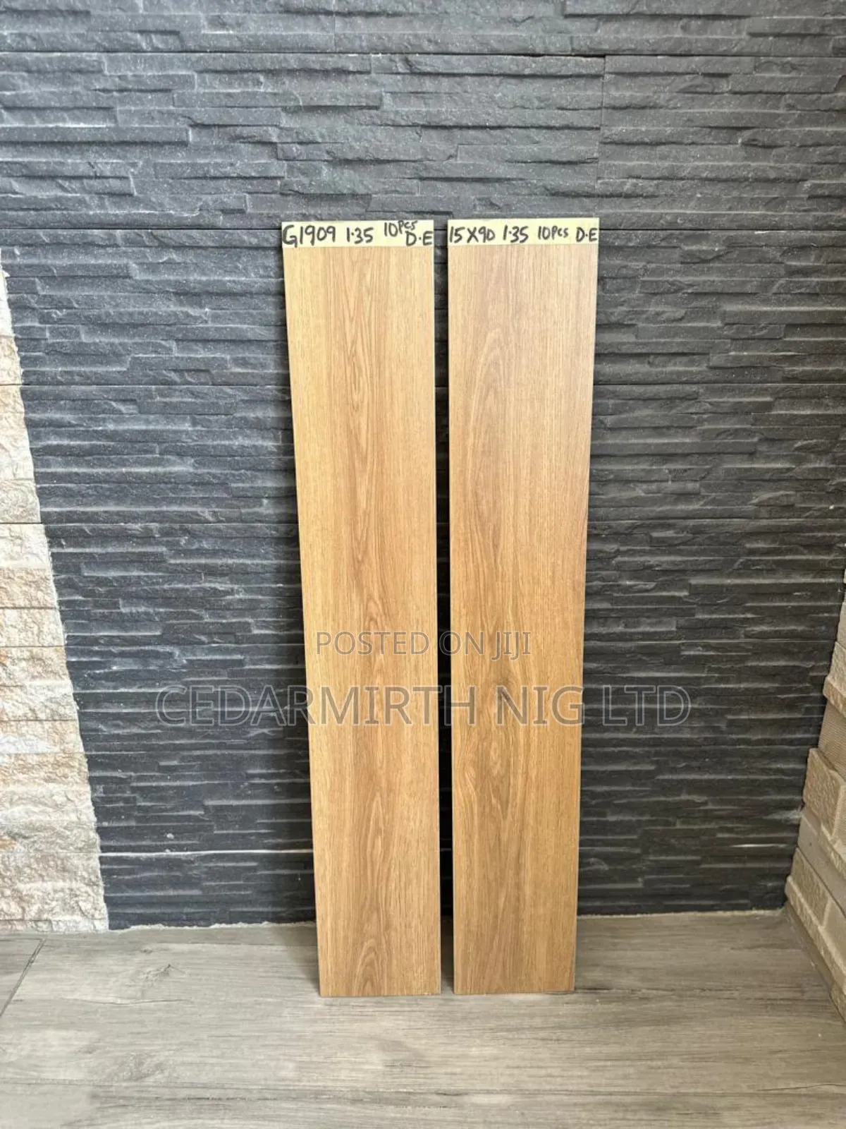 Wood Ceramic Tile ( Cedar ).