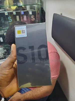 New Samsung Galaxy S10 128 GB
