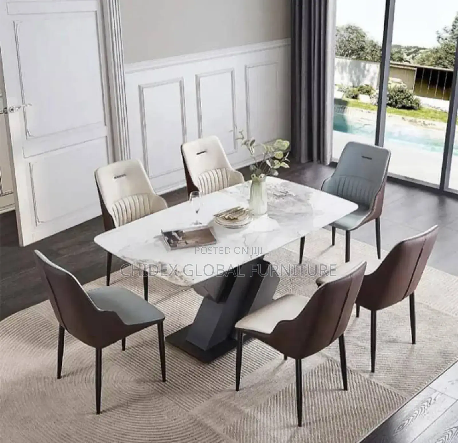 Simple Dining Table Set