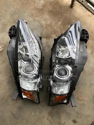Headlight Rx350 2010