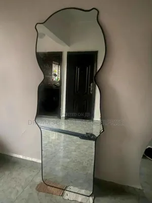 Beautiful Quality Mirror