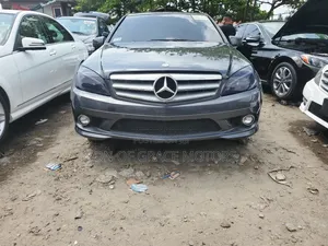 Mercedes-Benz C300 2010 Gray