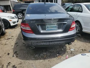 Mercedes-Benz C300 2010 Gray