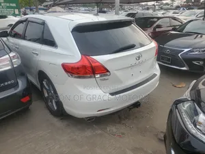 Toyota Venza AWD 2011 White