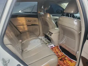 Toyota Venza AWD 2011 White