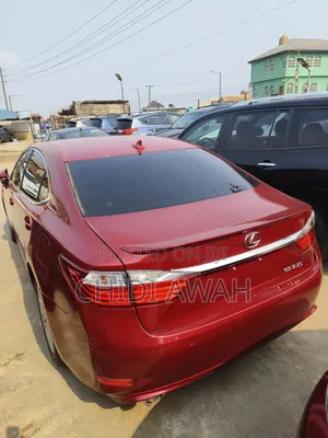 Lexus ES 350 FWD 2013 Red