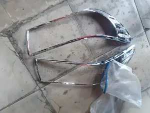 Headlamp Chrom for Toyota Hilux