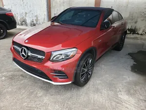 Mercedes-Benz GLC-Class 2021 Red