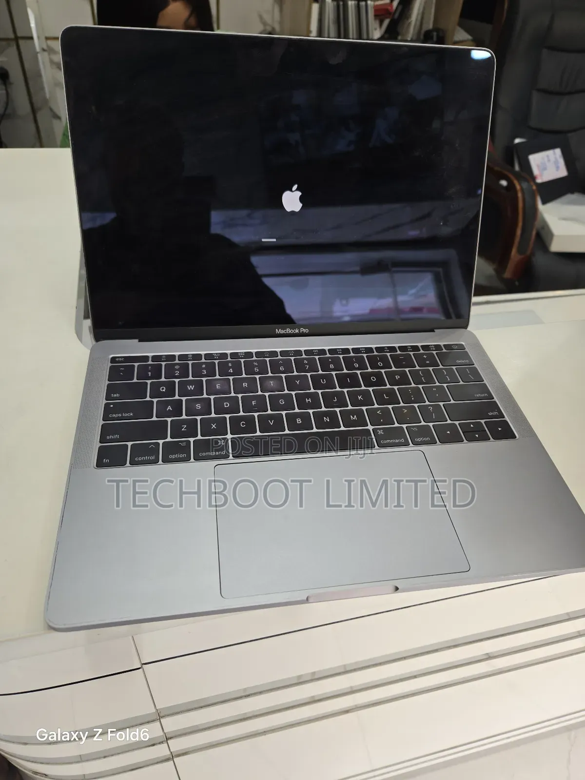 Laptop Apple MacBook 2017 8GB Intel Core I5 SSD 256GB