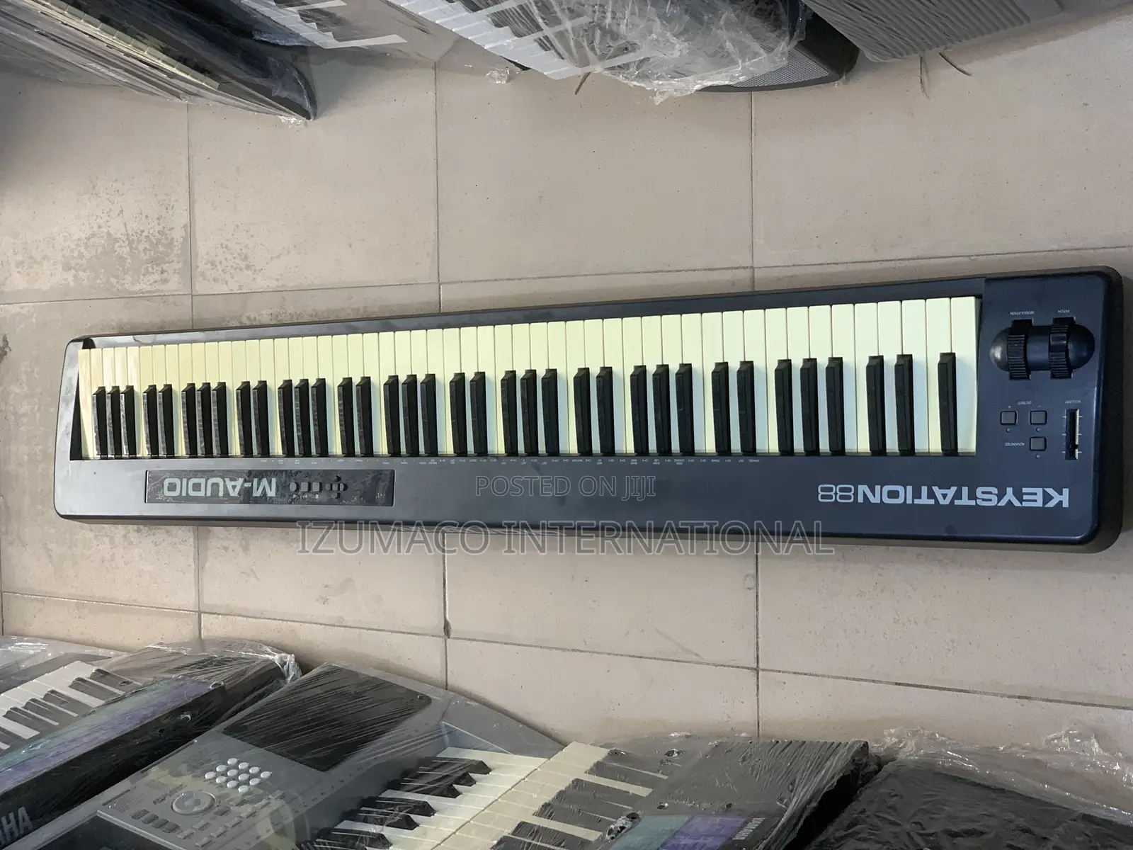 Keystation88 M-Audio Midi Keyboard Black Color