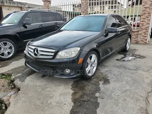 Mercedes-Benz C300 2010 Black