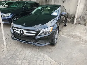 Mercedes-Benz C300 2017 Black