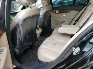 Mercedes-Benz C300 2017 Black