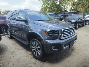 Toyota Sequoia Platinum 4x4 2020 Gray